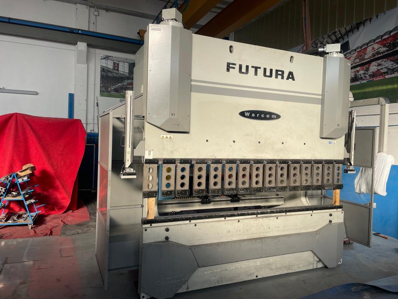 WARCOM FUTURA 200-3000  2019