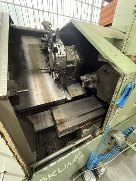 OKUMA LB 15 C CNC  1990