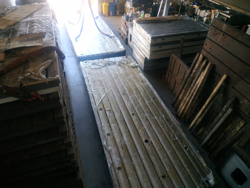 MAX MACHINERY  PIANI STOLLE IN GHISA CON CAVE A T   2026