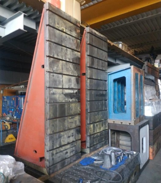 MAX MACHINERY  Squadre in Ghisa con Cave a T  2026