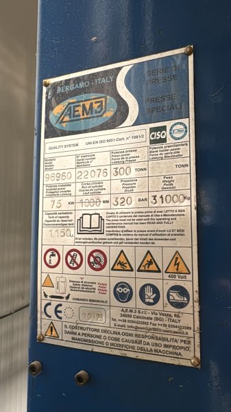 AEM3 300 TON   2002