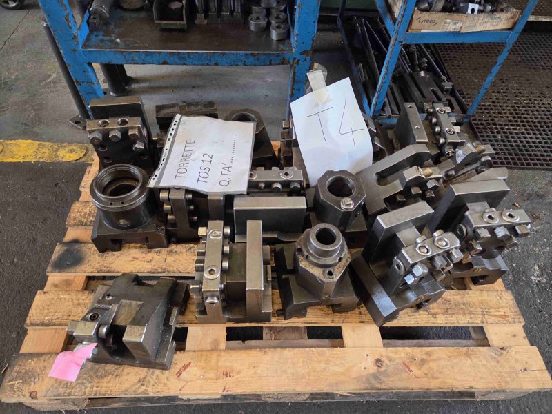 TOS SKQ 12 CNC  1983